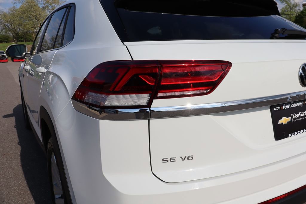 Used 2022 Volkswagen Atlas Cross Sport SE AWD/4WD image 31
