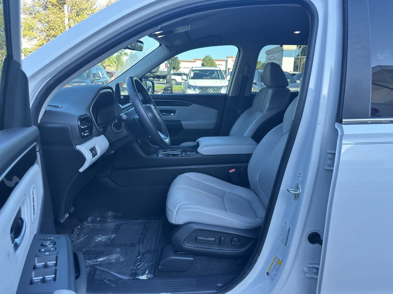 Certified 2023 Honda Pilot EX-L image 2