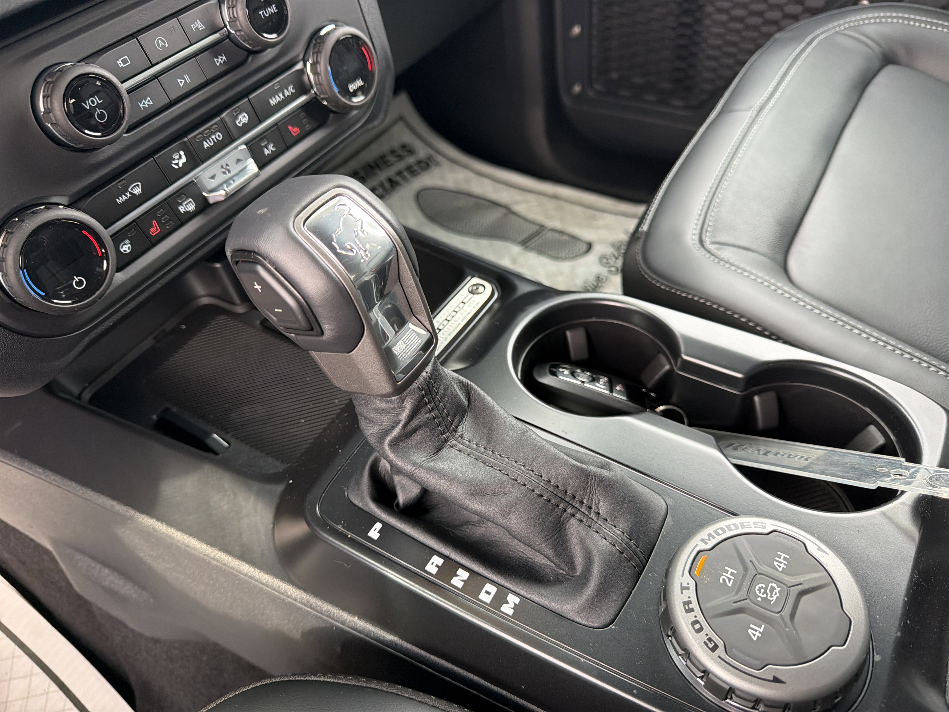 New 2025 Ford Bronco Outer Banks image 24