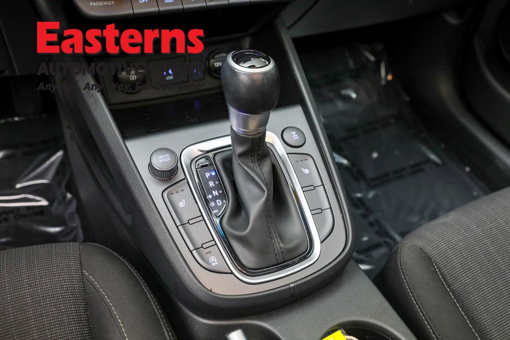 Used 2022 Hyundai Kona SEL w/ Convenience Package image 12