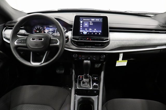 New 2025 Jeep Compass Sport image 13