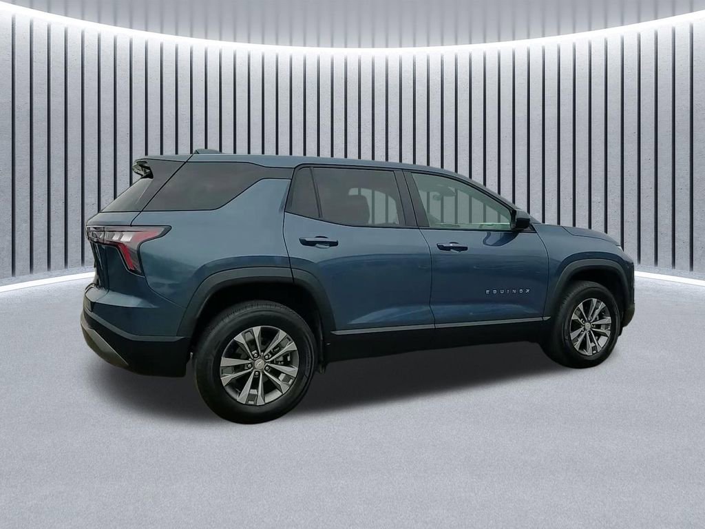 Used 2026 Chevrolet Equinox LT image 4