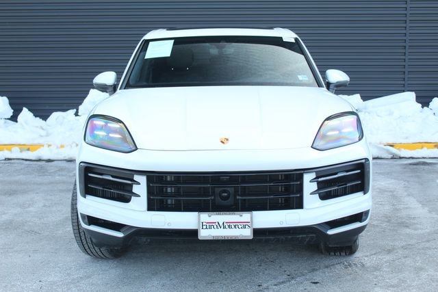 Certified 2025 Porsche Cayenne image 11