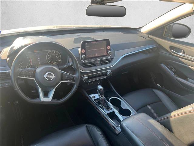 Used 2025 Nissan Altima 2.5 SR FWD image 7