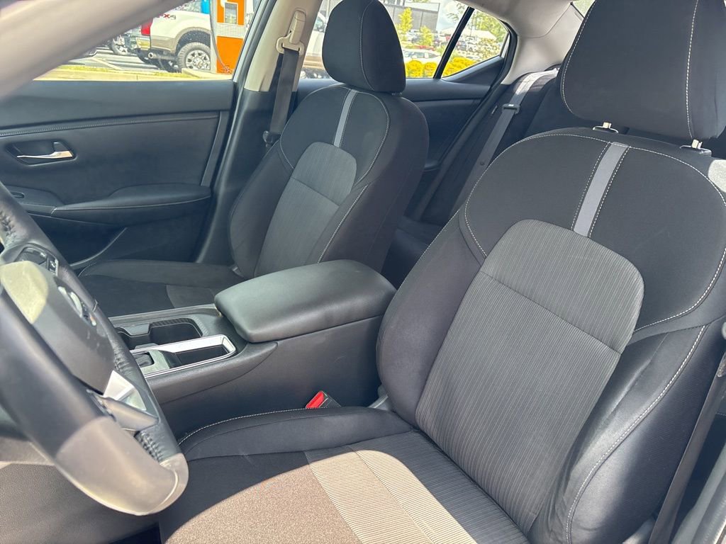 Used 2021 Nissan Sentra SV FWD image 11