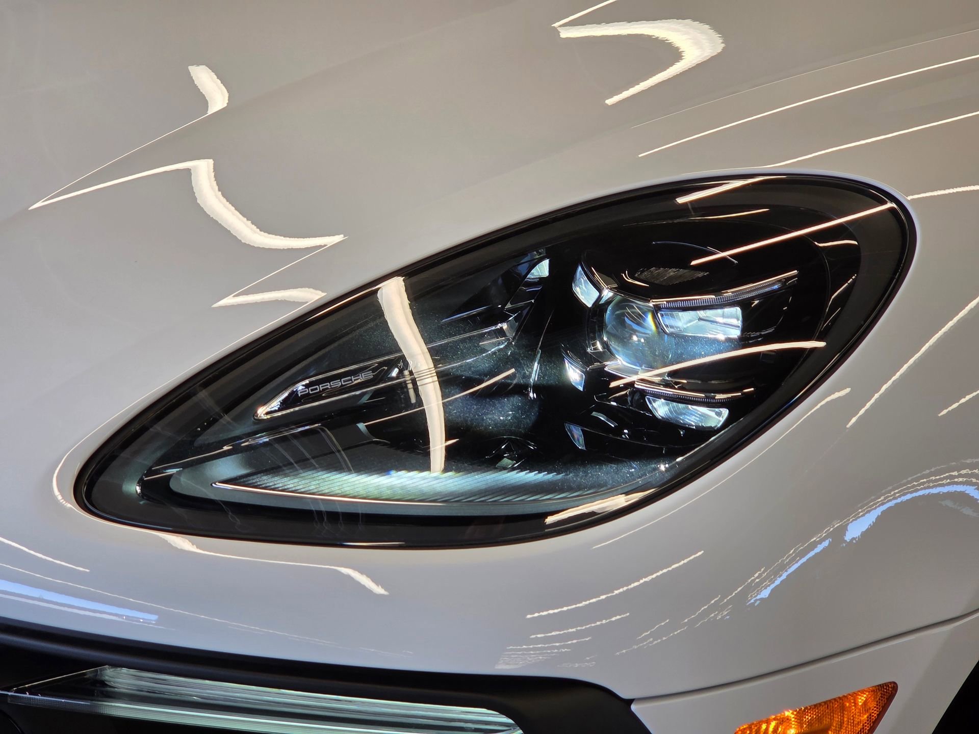 New 2026 Porsche Macan S AWD/4WD image 24