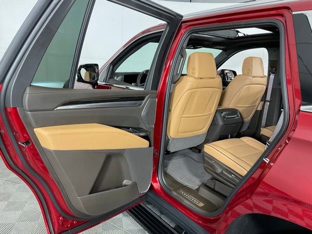 Certified 2026 Cadillac Escalade Luxury AWD/4WD image 30