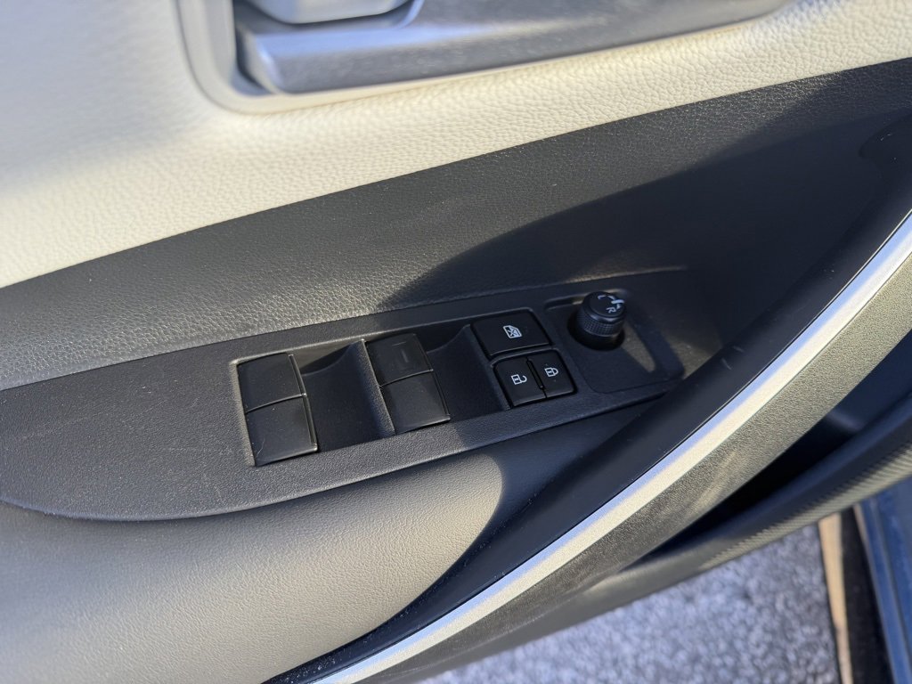 Used 2024 Toyota Corolla SE image 10