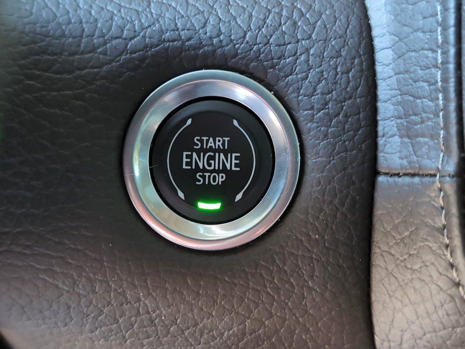 Used 2022 GMC Yukon Denali w/ Denali Ultimate Package AWD/4WD image 37