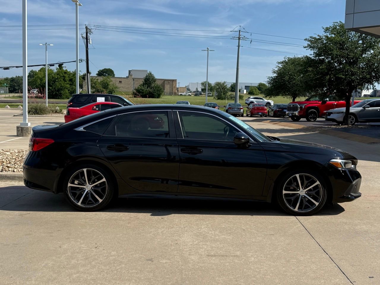 Used 2022 Honda Civic Touring image 6