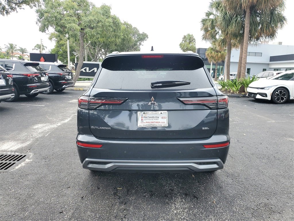 New 2025 Mitsubishi Outlander SEL image 7