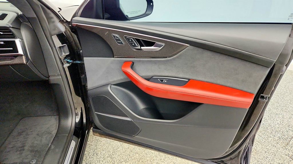 Used 2023 Audi SQ8 Prestige w/ Prestige Package image 28