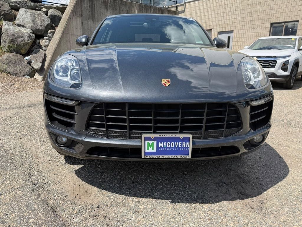 Used 2017 Porsche Macan AWD/4WD image 10
