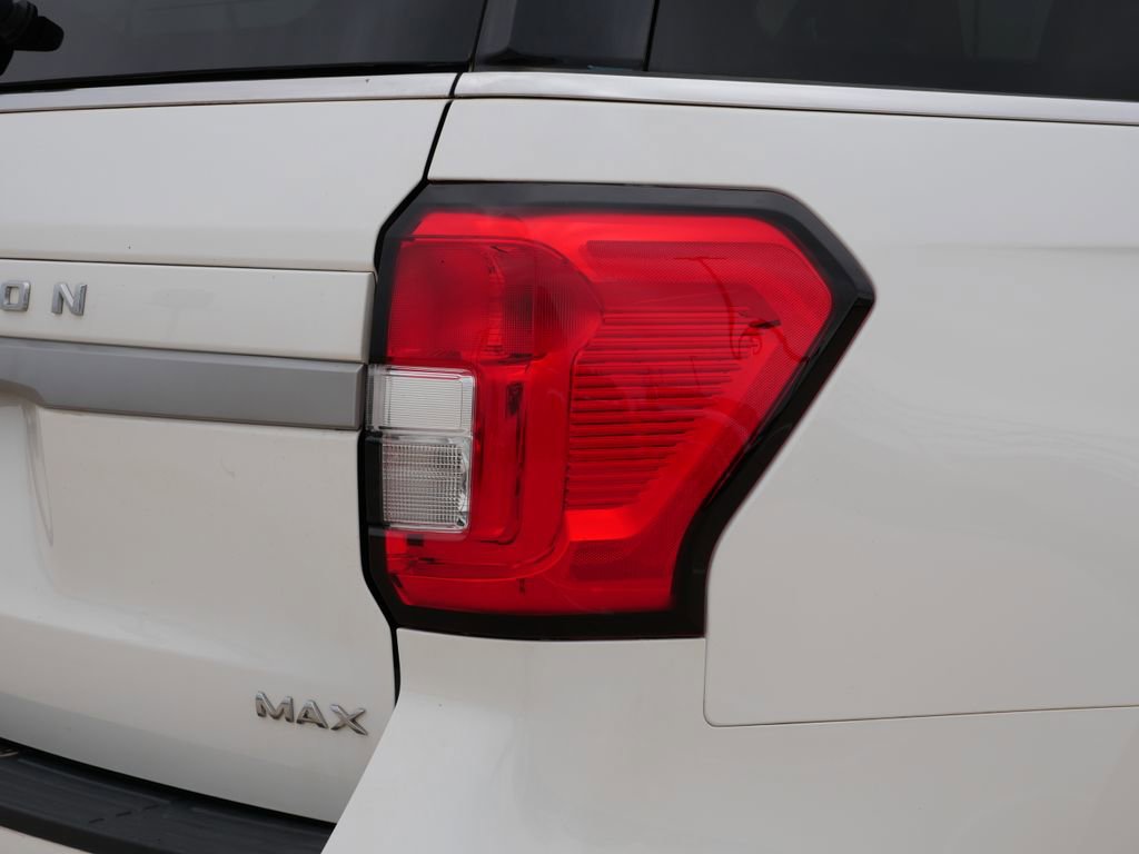 Certified 2024 Ford Expedition Max XLT image 9