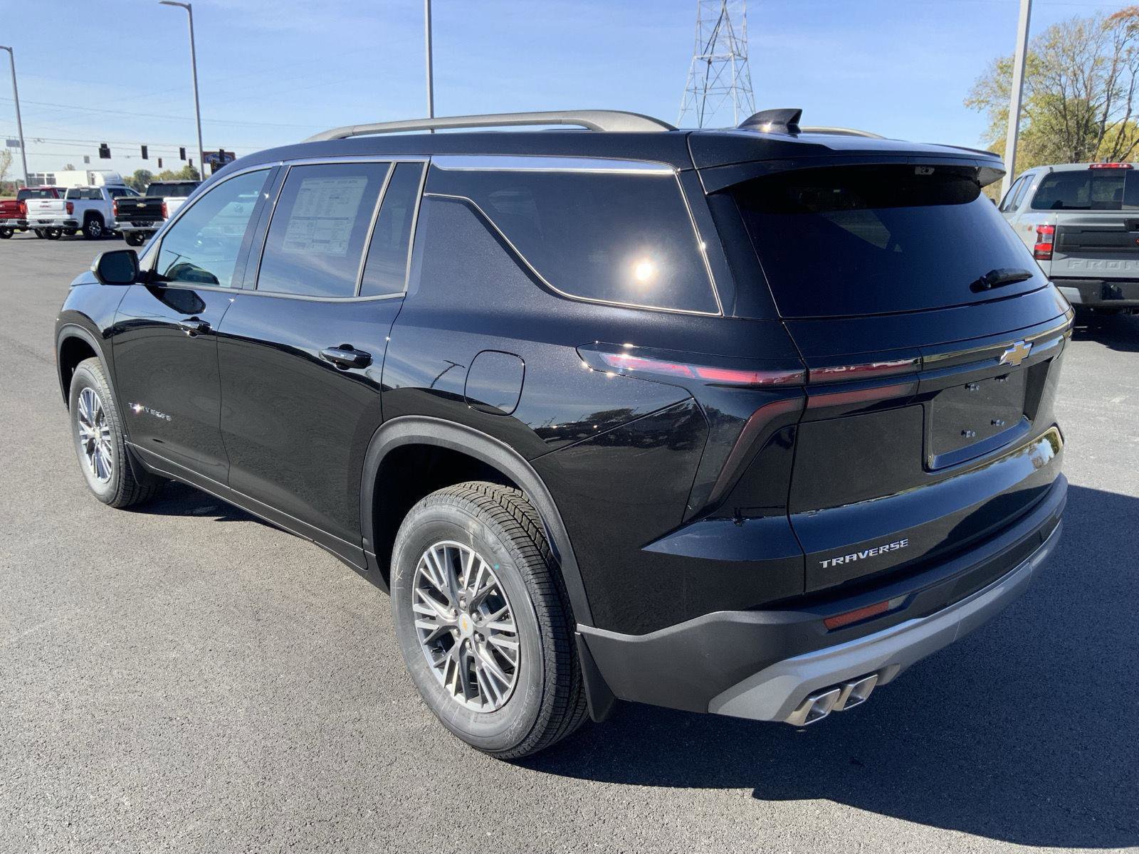 New 2026 Chevrolet Traverse LT w/ Driver Confidence Package image 10