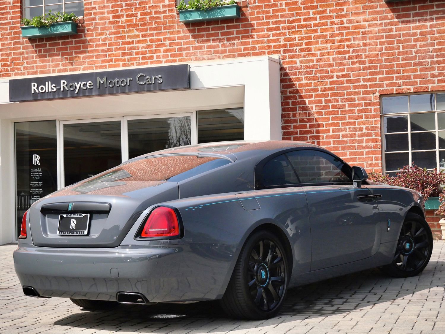 Used 2021 Rolls-Royce Wraith RWD image 2