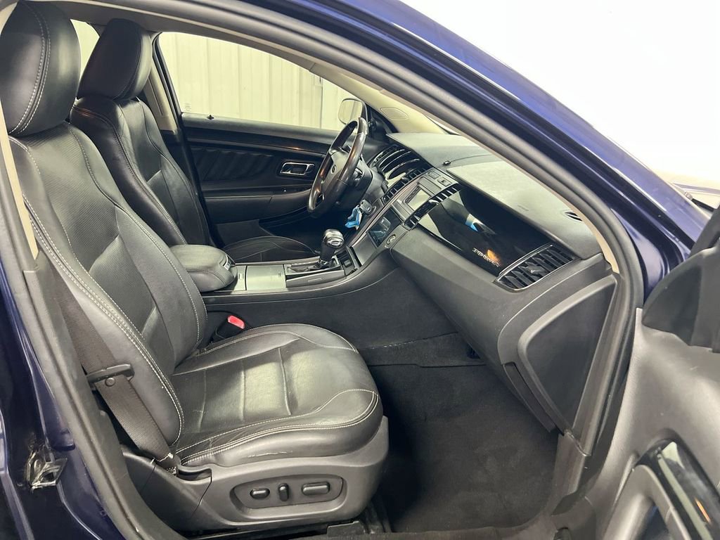 Used 2011 Ford Taurus Limited FWD image 15