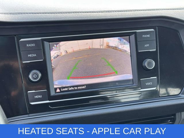 Used 2022 Volkswagen Jetta SE image 4