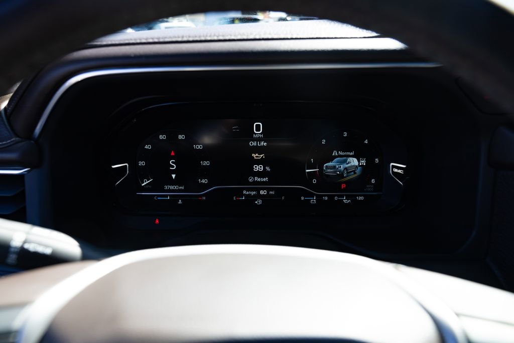 Used 2024 GMC Yukon Denali AWD/4WD image 13