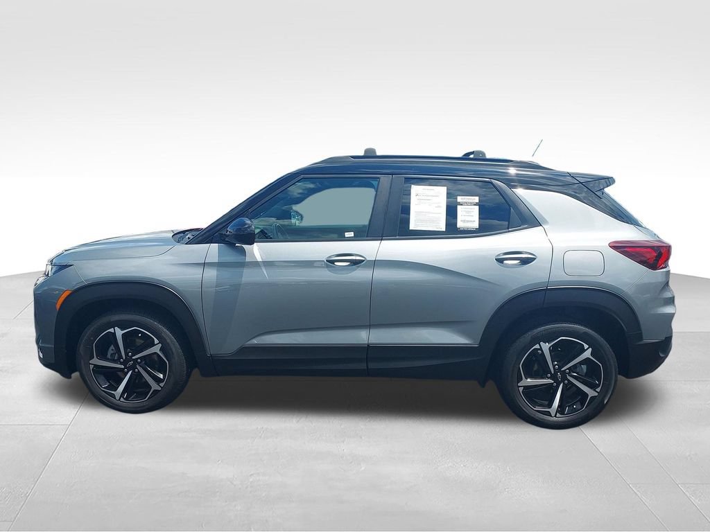 Used 2023 Chevrolet TrailBlazer RS w/ Convenience Package FWD image 2