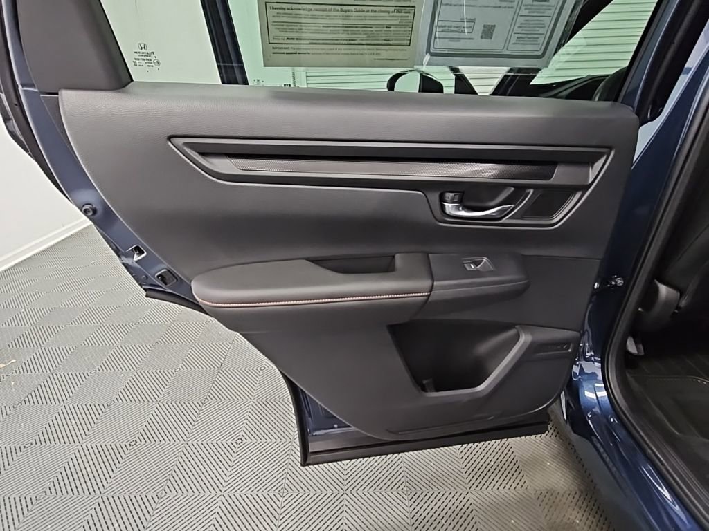 Used 2025 Honda CR-V Sport-L image 34