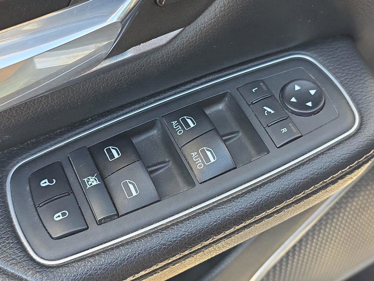 Used 2021 RAM 1500 Laramie w/ Off Road Group image 17