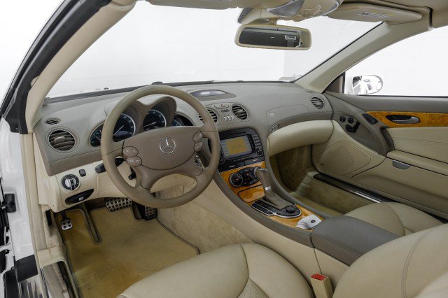Used 2008 Mercedes-Benz SL 550 image 15