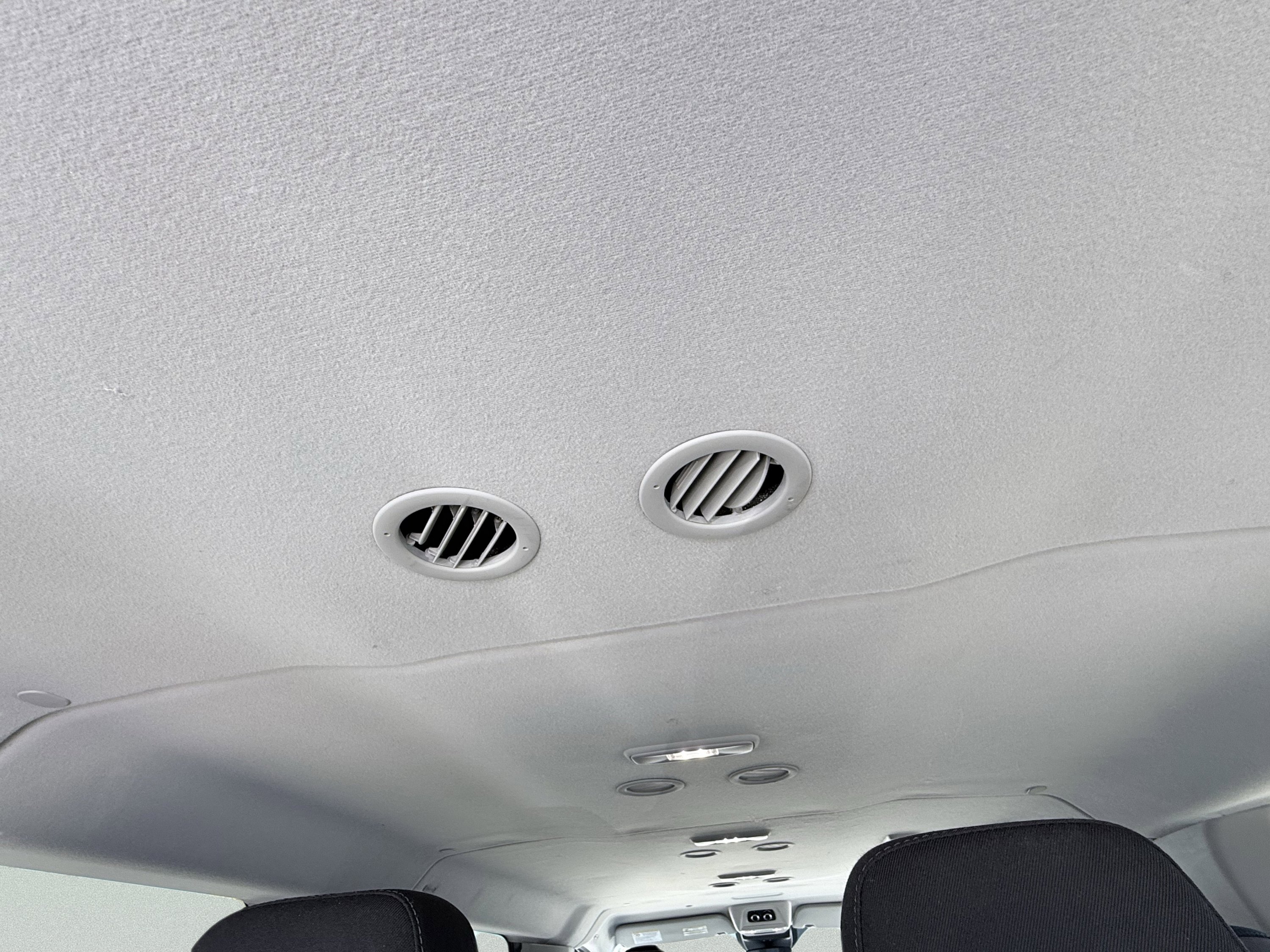 Used 2023 Ford Transit 350 XLT image 9