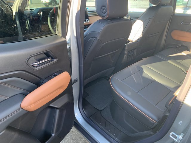 New 2026 GMC Canyon AT4 w/ AT4 Premium Package image 7