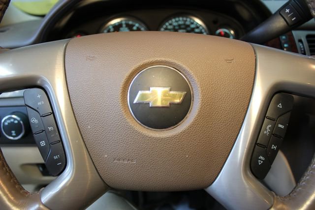 Used 2014 Chevrolet Suburban LTZ AWD/4WD image 24