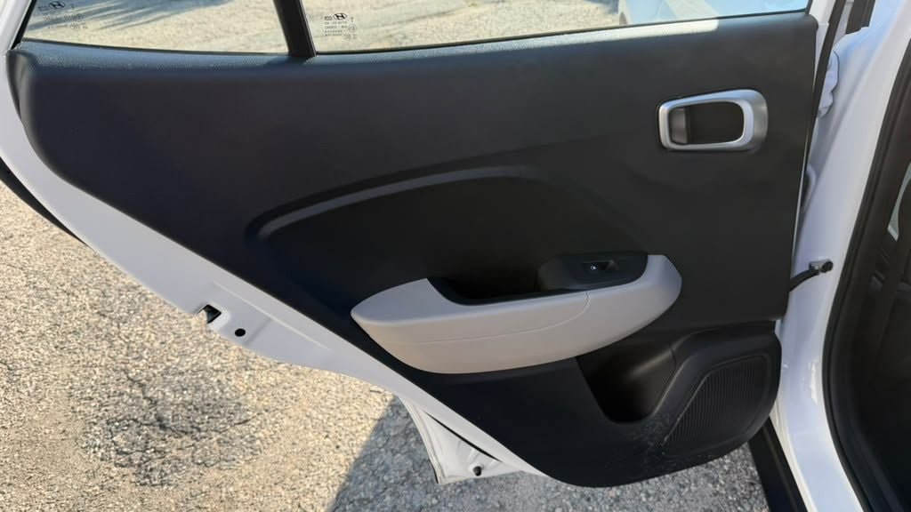 Certified 2026 Hyundai Venue SEL FWD image 18