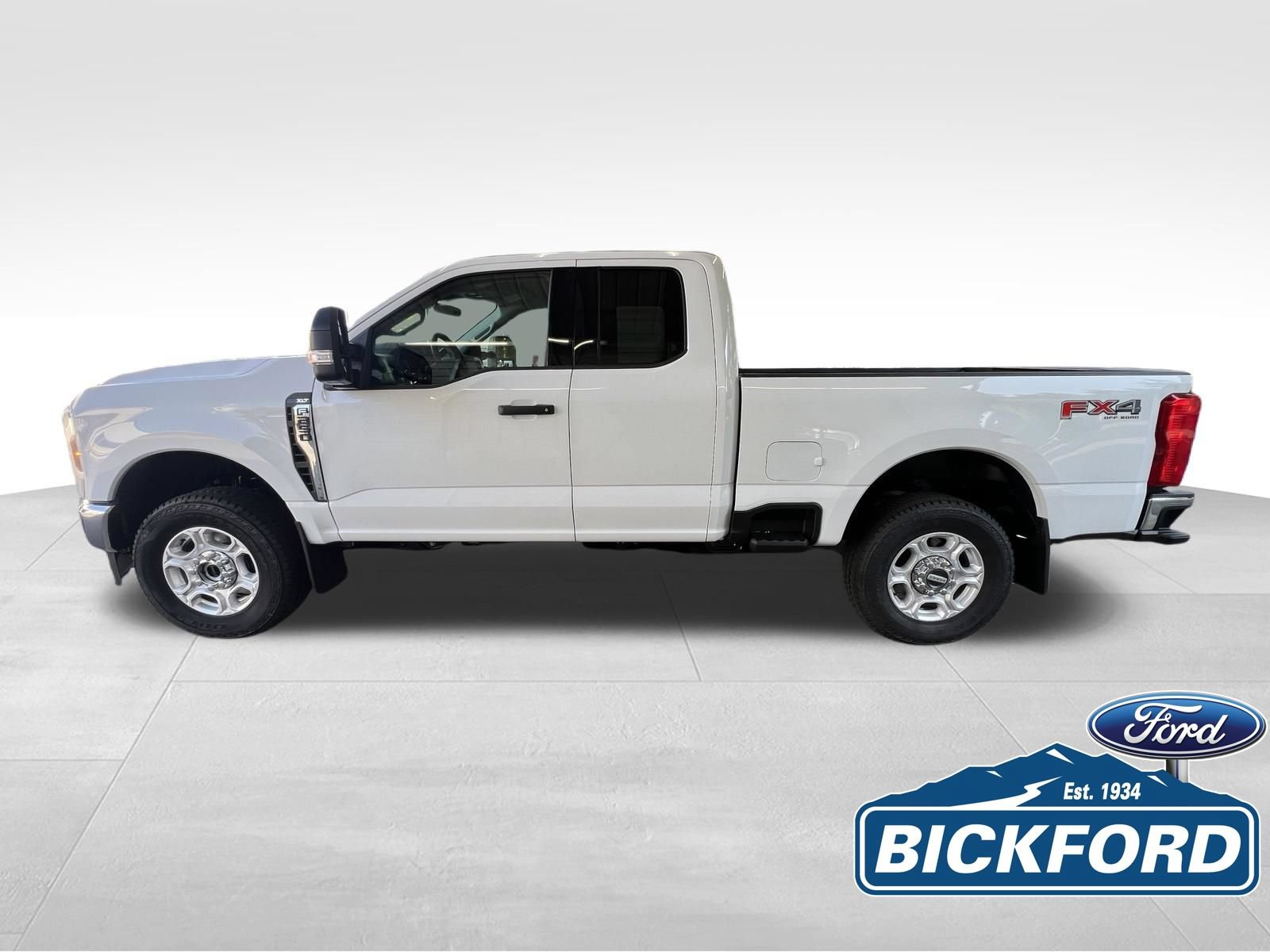 New 2026 Ford F250 XLT w/ FX4 Off-Road Package AWD/4WD image 9