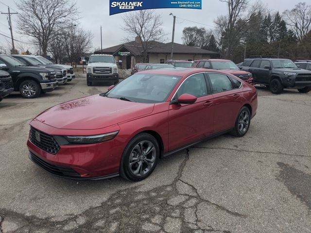 Used 2023 Honda Accord EX image 1