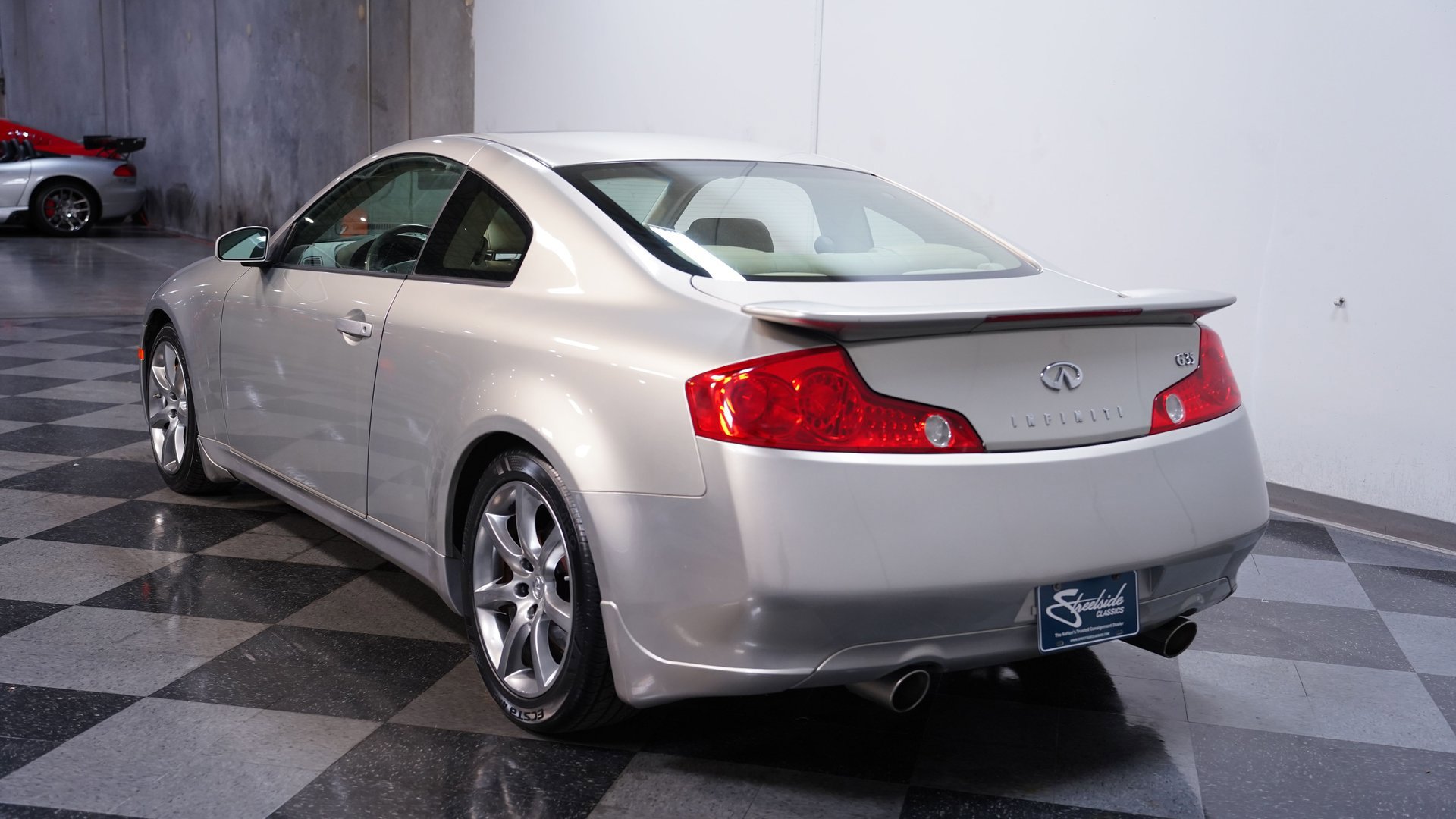 Used 2004 INFINITI G35 Coupe w/ Premium Pkg image 8