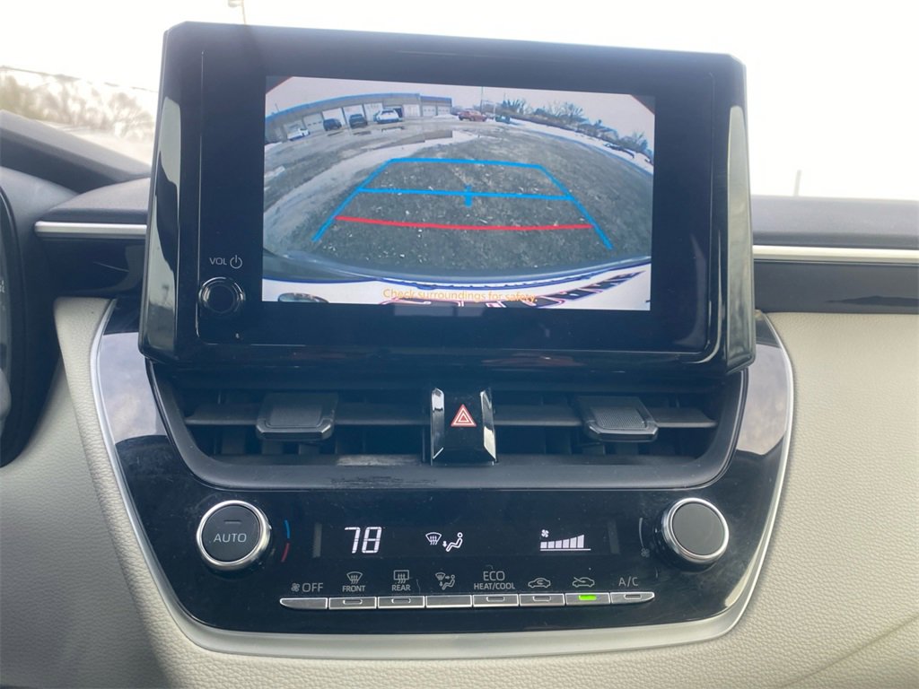 Used 2025 Toyota Corolla LE image 21