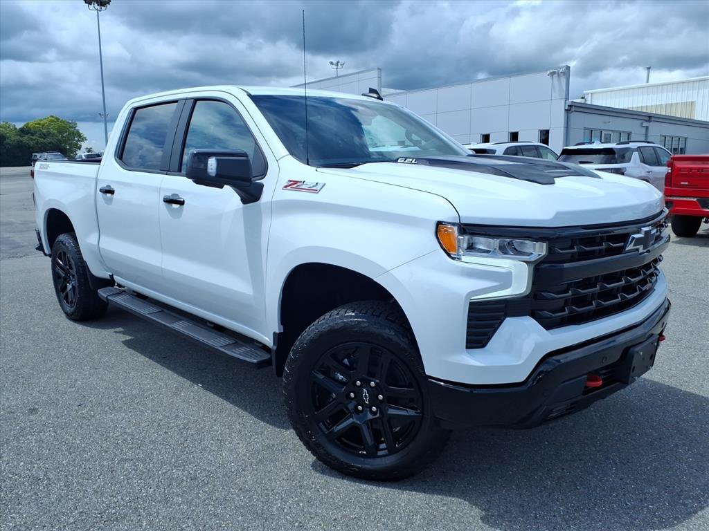 New 2026 Chevrolet Silverado 1500 LT Trail Boss w/ LT Trail Boss Premium Package AWD/4WD image 2