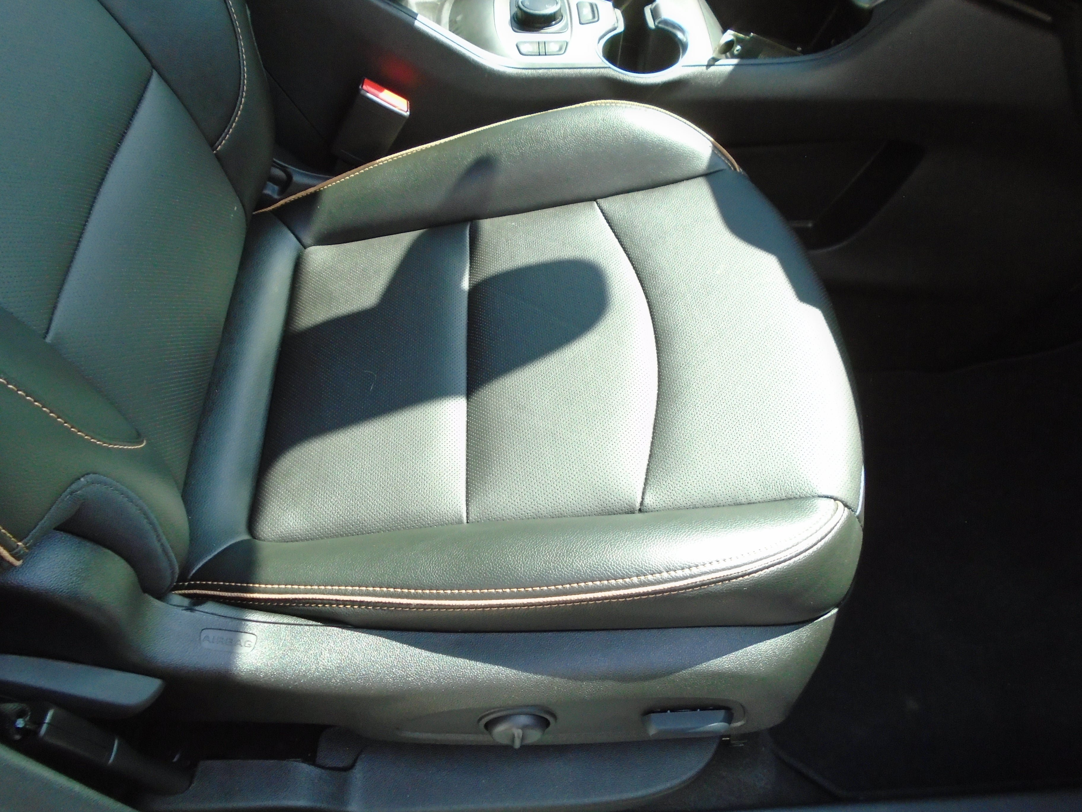 Certified 2024 GMC Terrain AT4 w/ Infotainment Package II AWD/4WD image 32