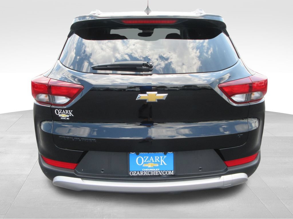 Certified 2024 Chevrolet TrailBlazer LT w/ Convenience Package FWD image 4