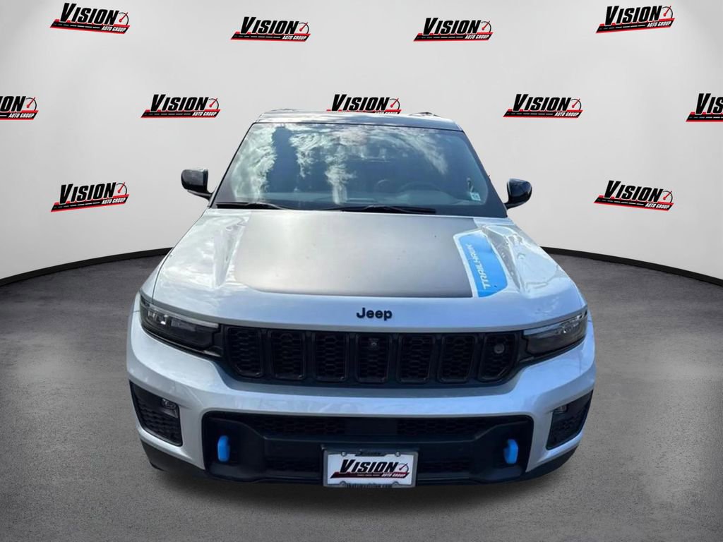 Used 2024 Jeep Grand Cherokee Trailhawk w/ Advanced Protech Group II image 2