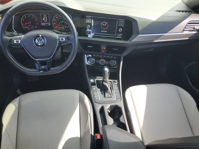 Used 2019 Volkswagen Jetta R-Line w/ R-Line Cold Weather Package FWD image 10
