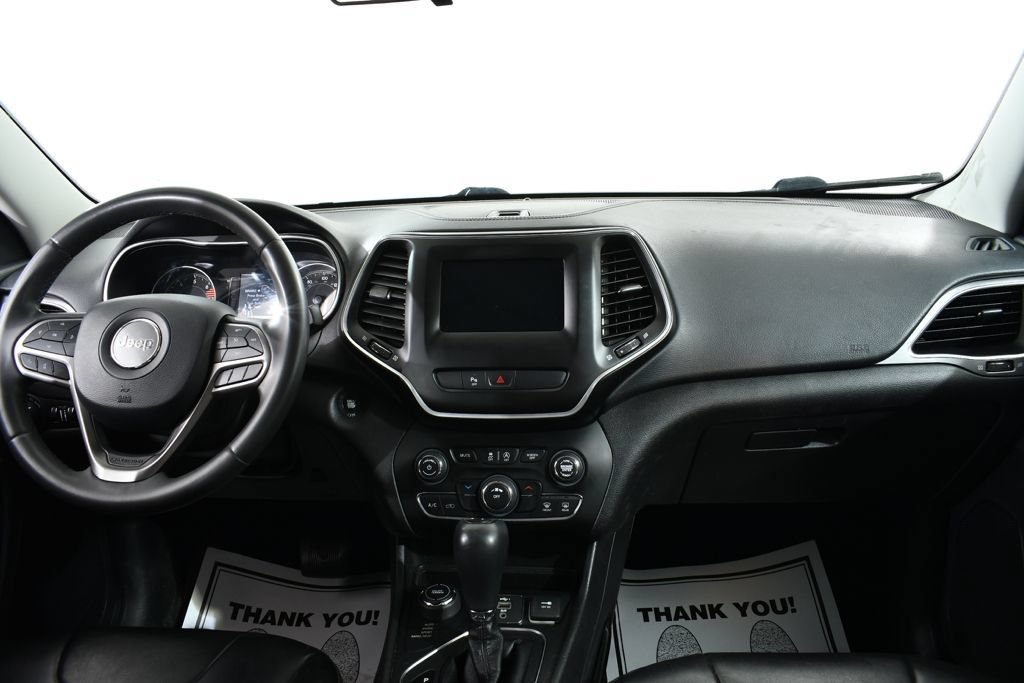 Used 2020 Jeep Cherokee Latitude Plus AWD/4WD image 7