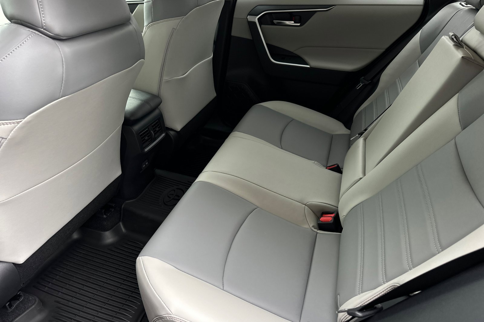 New 2025 Toyota RAV4 XLE Premium image 12