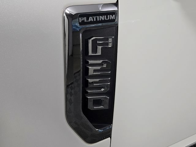 Used 2022 Ford F250 Platinum w/ Tremor Off-Road Package AWD/4WD image 32