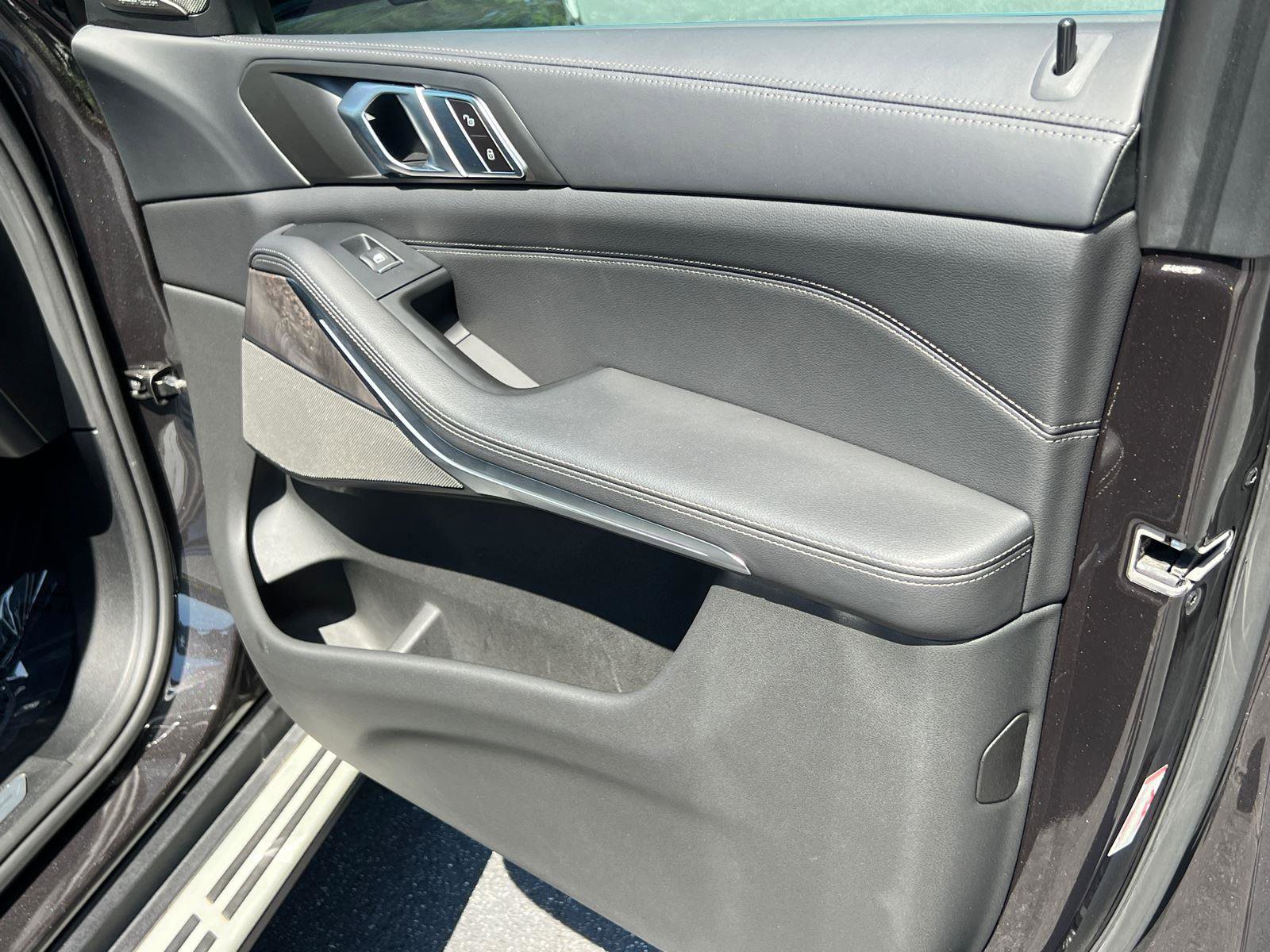 Used 2019 BMW X5 xDrive40i w/ Premium Package 2 AWD/4WD image 15