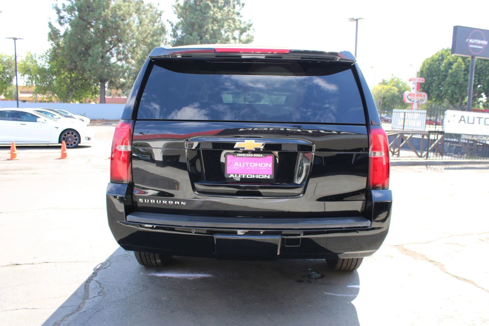 Used 2019 Chevrolet Suburban LT image 41