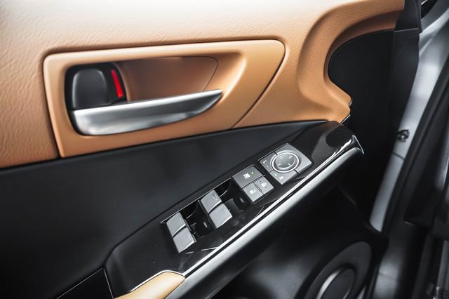 Certified 2025 Lexus IS 300 F Sport image 12