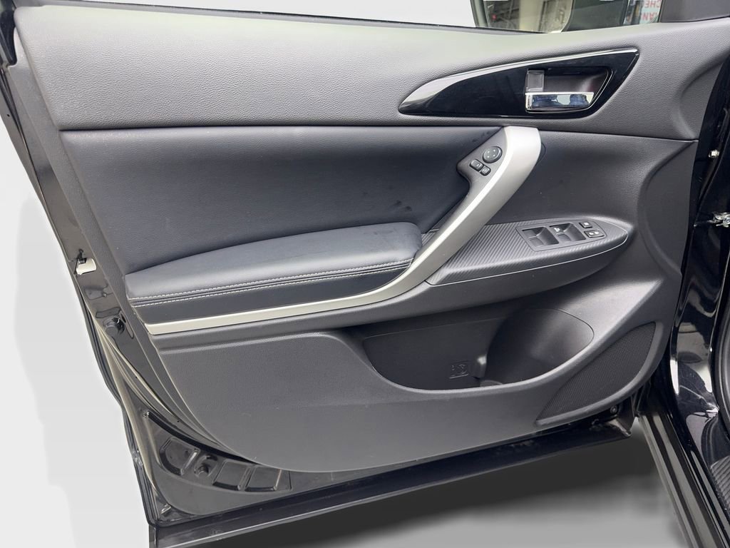 Used 2024 Mitsubishi Eclipse Cross SE image 31