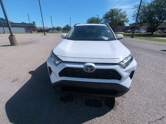 Used 2025 Toyota RAV4 XLE w/ Convenience Package FWD image 16
