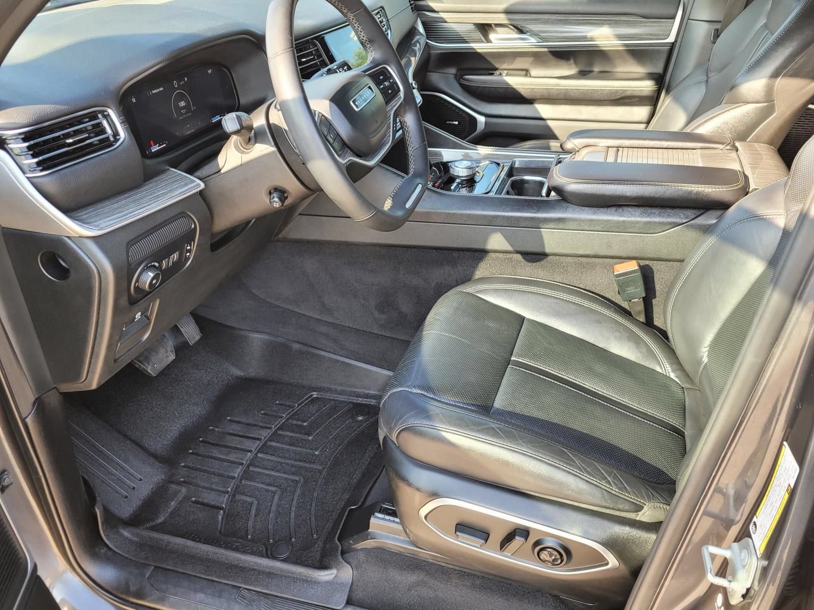 Used 2022 Jeep Wagoneer Series II w/ Premium Group I AWD/4WD image 25