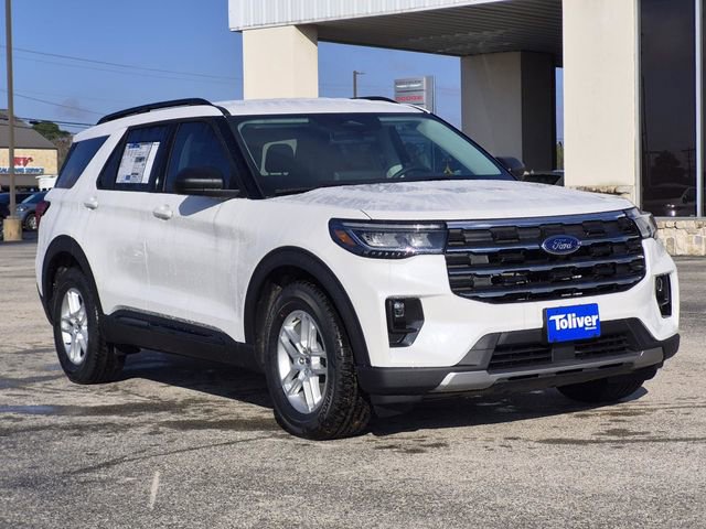 New 2026 Ford Explorer Active image 3